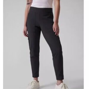 Athleta Chelsea Cargo Lined Pant Black Athleisure Workout Gym-14 Petite